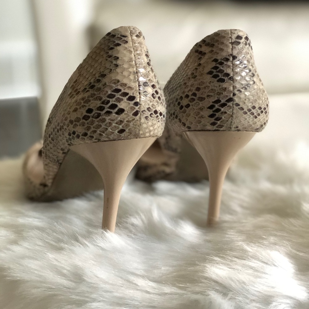 Heels - Picture 3 of 5